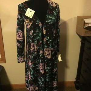 New Lularoe Sarah with matching leggings.